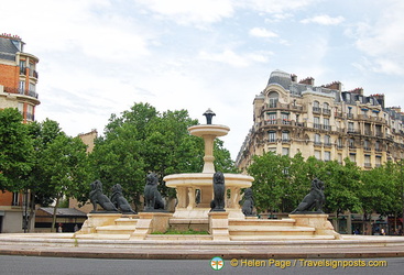 Fountain at Place Felix Eboue